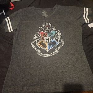 Warner Bros. Gray Hogwarts House Crest Woman Tee